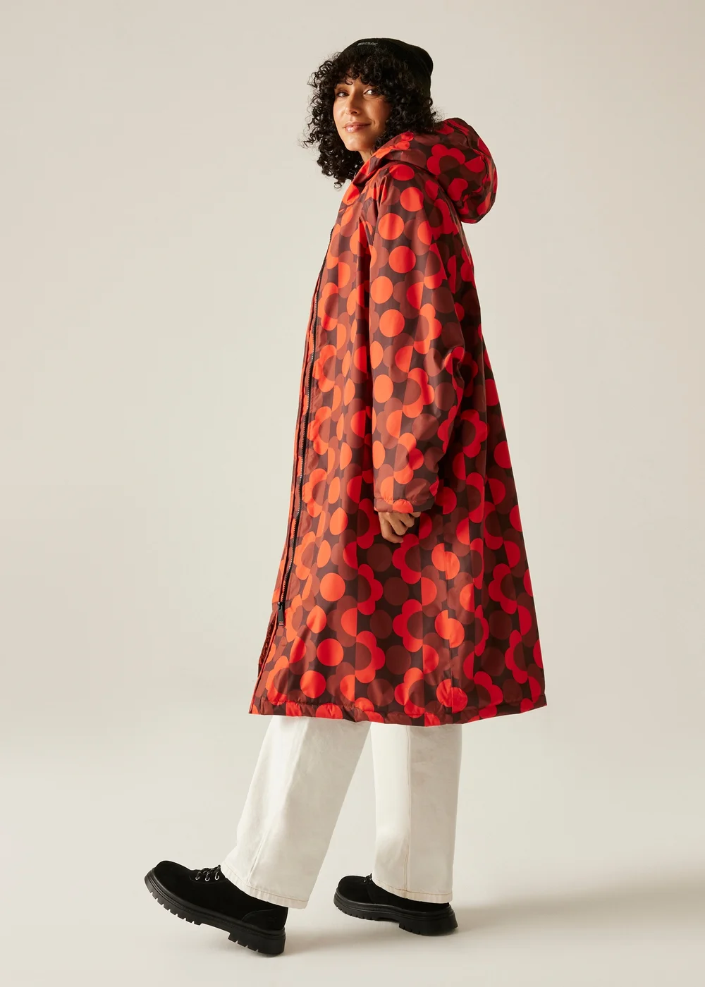 Orla Changing Robe Regatta Ruby Orla Waterproof Changing Robe - One Size | Matalan