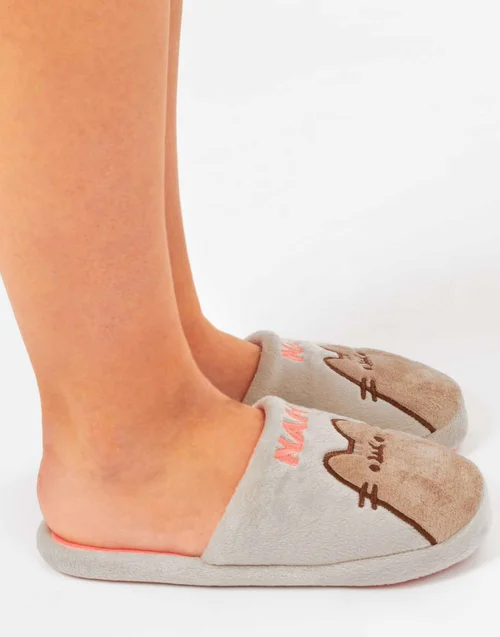 Vanilla Underground Pusheen Adults Pusheen & Nah Embroidered Graphic Mule Grey Slippers - 7-8 Image 4