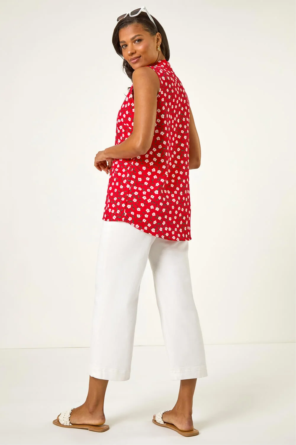 Roman Red Floral Pleat Front Vest Top - 10 Image 3