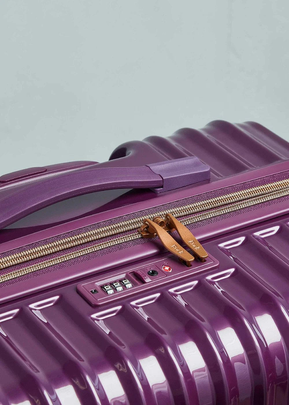 Rock Selene Suitcase Purple - Cabin Image 6