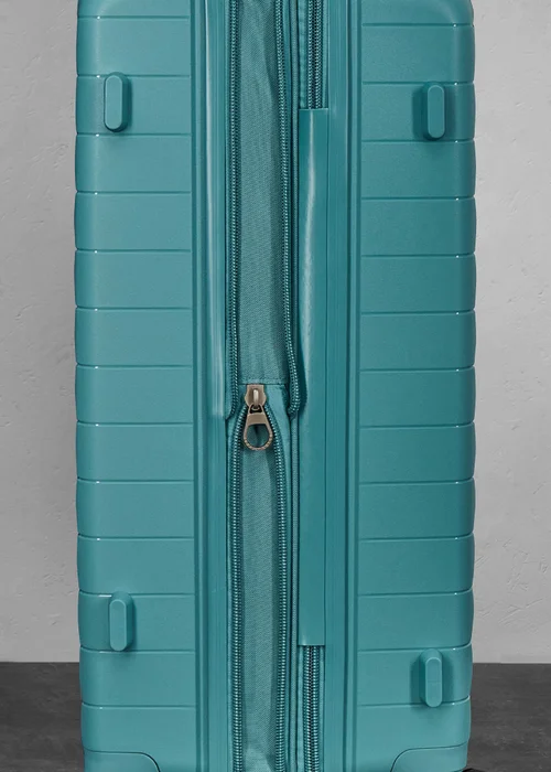 Rock Palma Suitcase Seafoam - Cabin Image 4