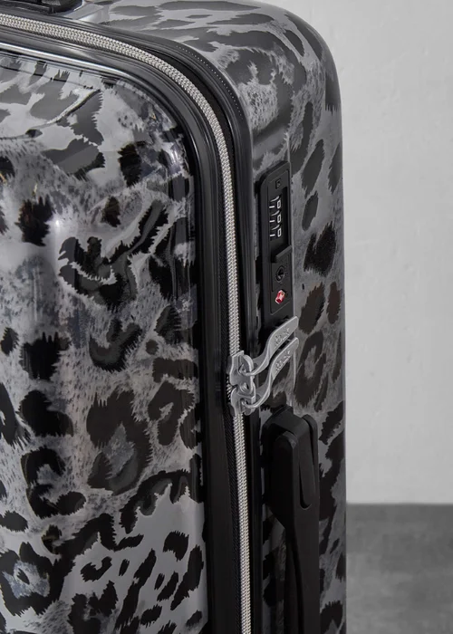 Rock Savannah Suitcase Snow Leopard - Cabin Image 5