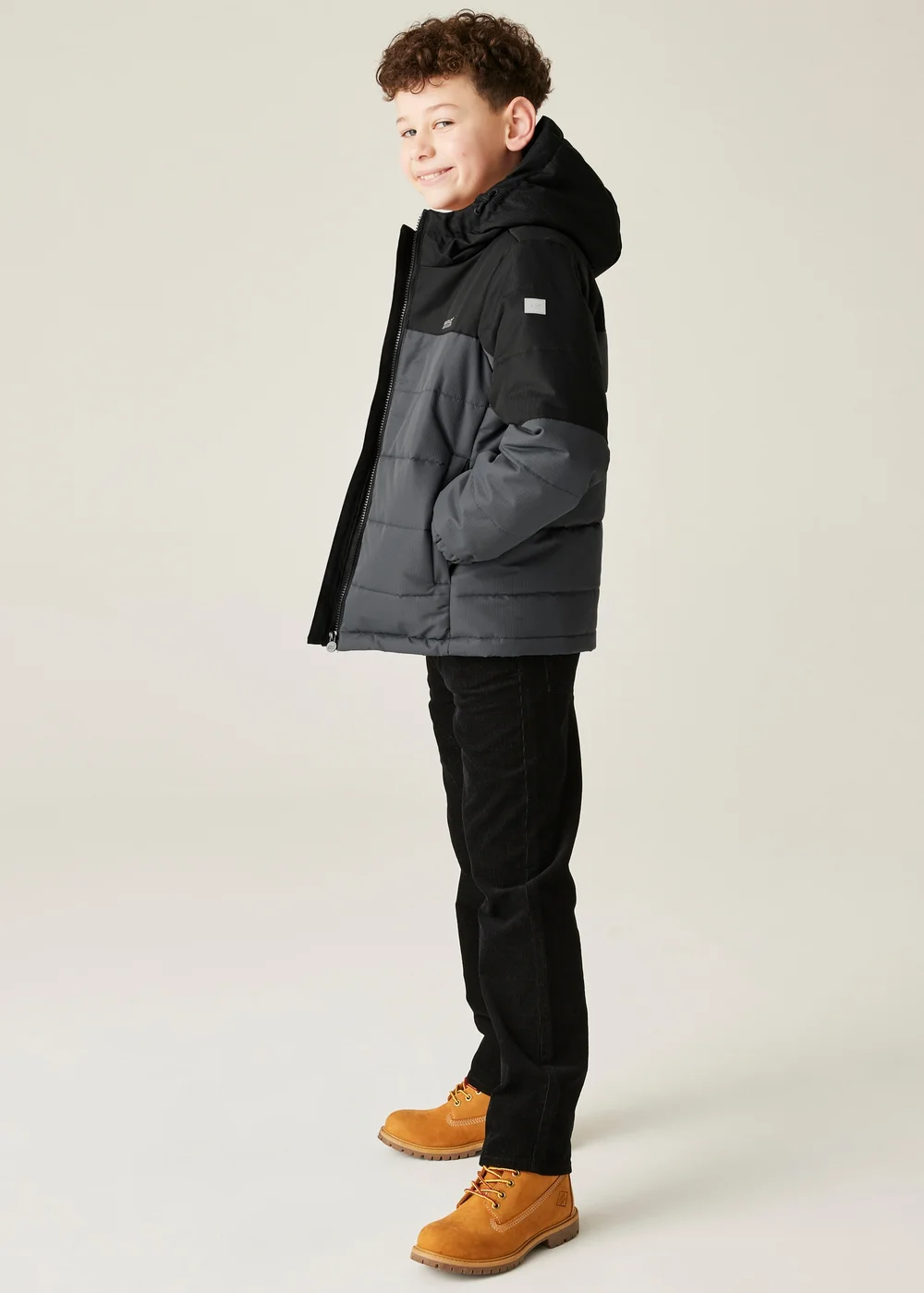 Regatta Black/Grey Kids' Lofthouse Reflective Jacket (3-16yrs) - 7-8 Yrs Image 3