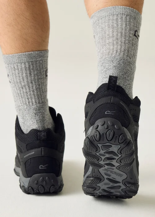 Regatta Black/Grey Edgepoint 4 Mid Waterproof Boots - 11 Image 2