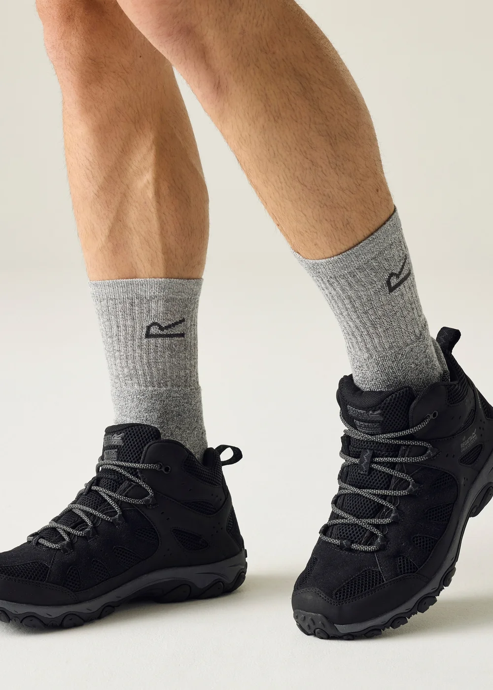 Regatta Black/Grey Edgepoint 4 Mid Waterproof Boots - 11 Image 1
