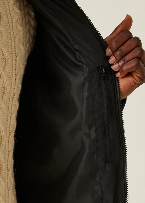 Regatta Black Lakiver Jacket - 4XL Image 4
