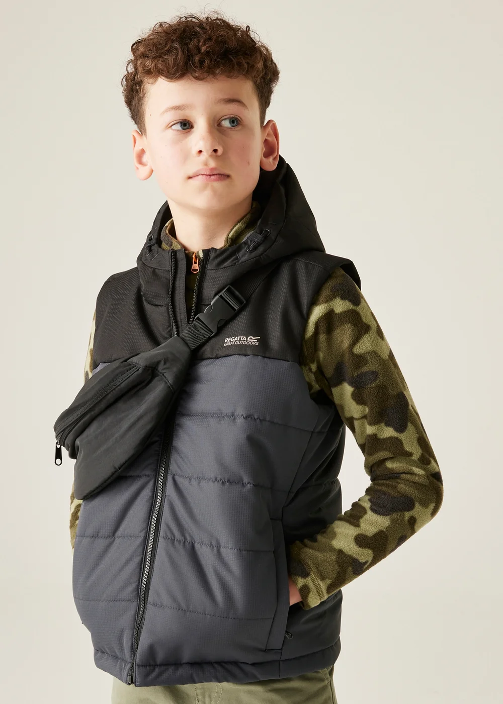 Regatta Black/Grey Kids' Lofthouse Lightweight Bodywarmer (3-16yrs) - 5-6 Yrs Image 1