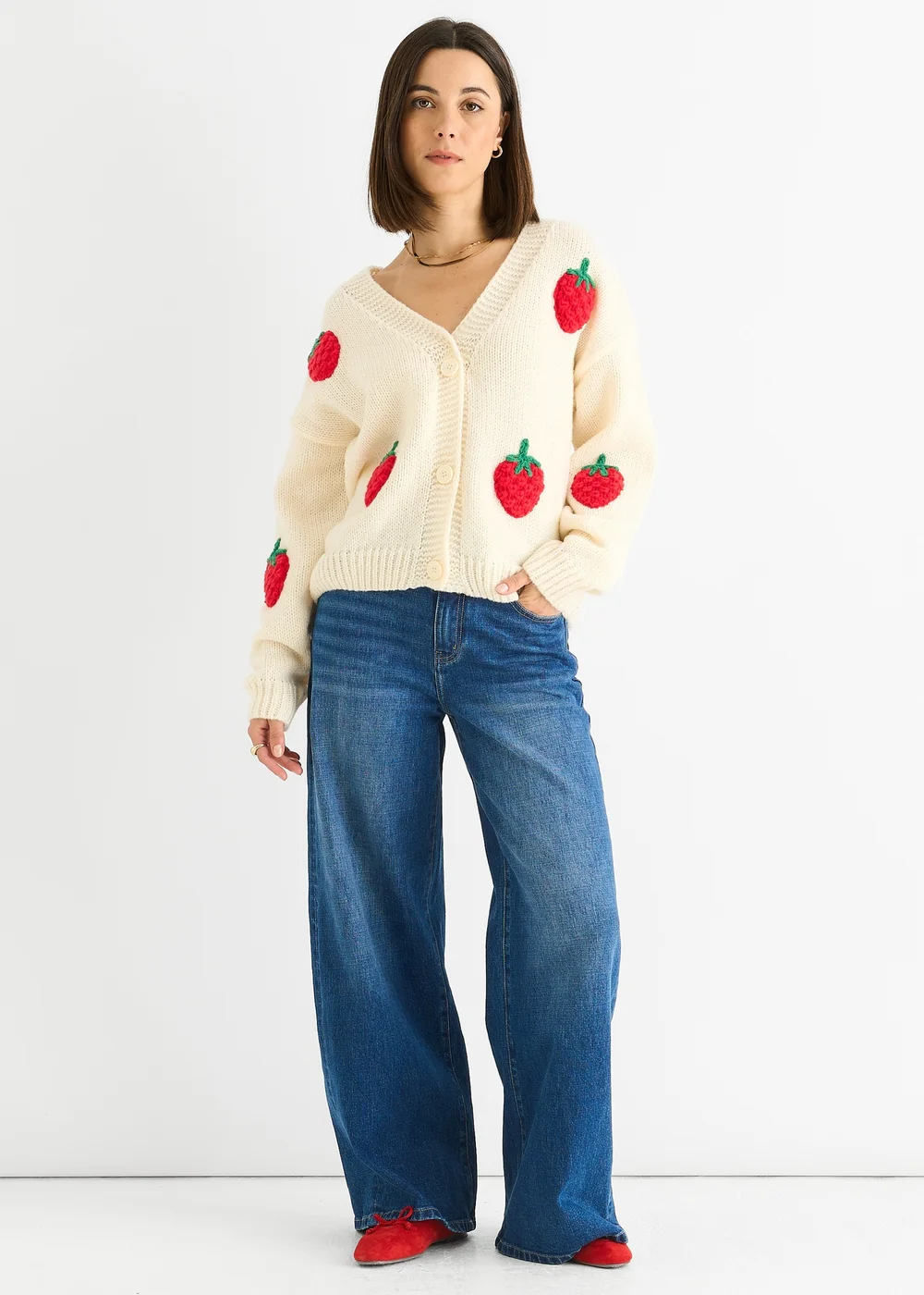 Gini London Cream Contrast Strawberry Knitted Short Cardigan - M/L Image 2