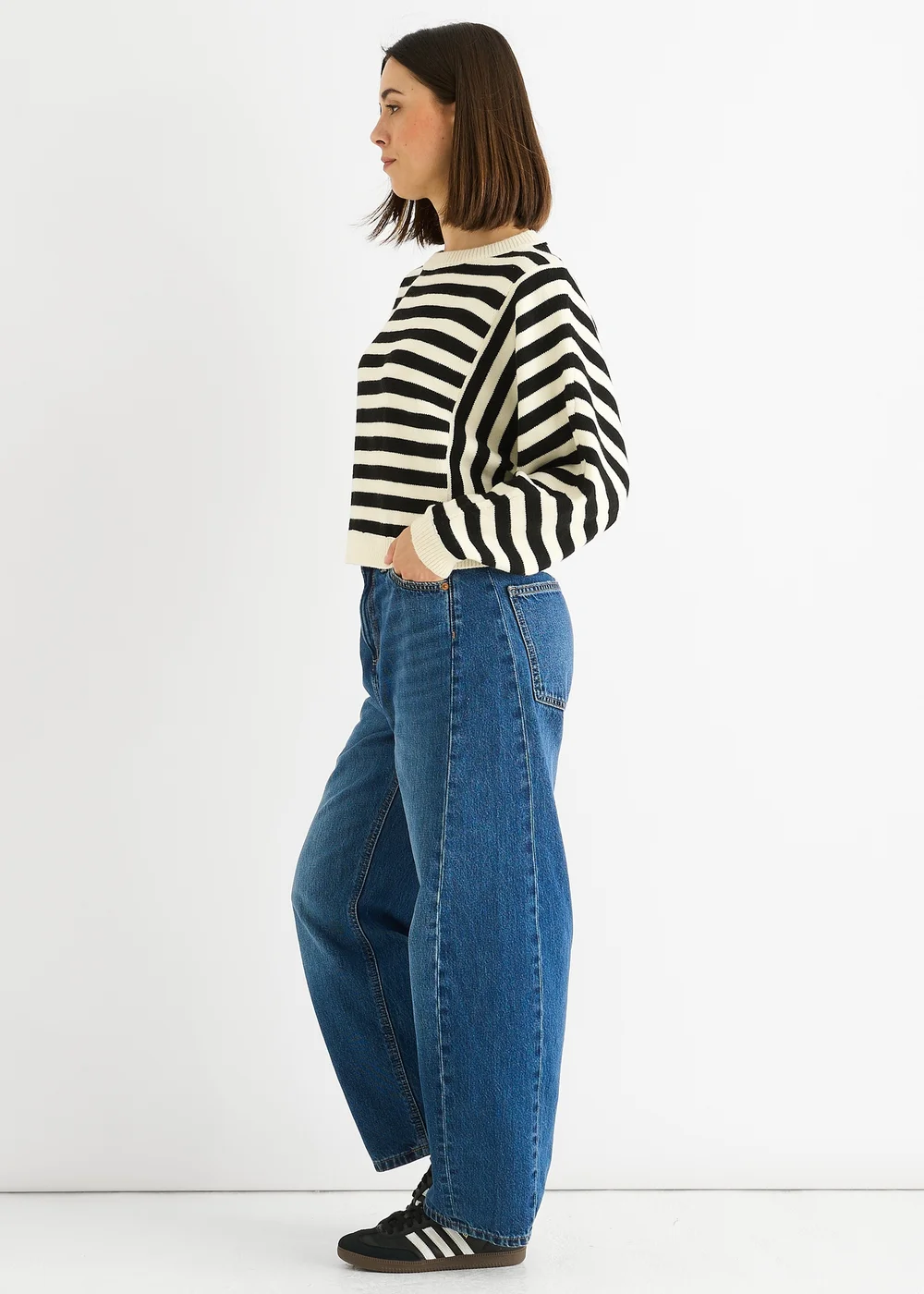 Gini London White Recycle Contrast Stripe Loose Fit Knit Jumper - M/L Image 4