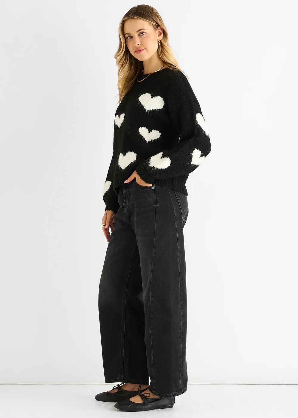 Gini London Black Contrast Heart Oversized Knit Jumper - Small/Medium Image 4