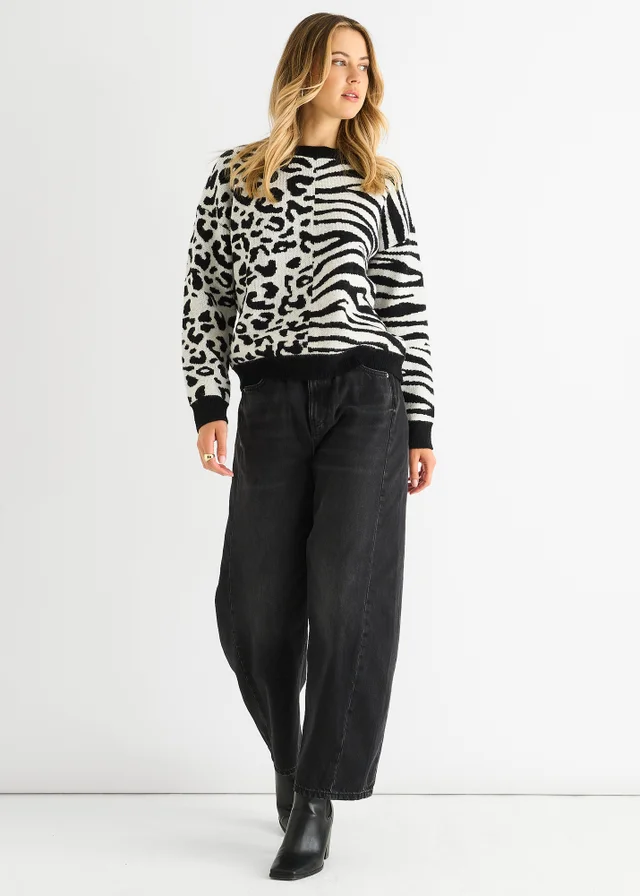 Gini London Black Contrast Zebra Animal Knit Jumper