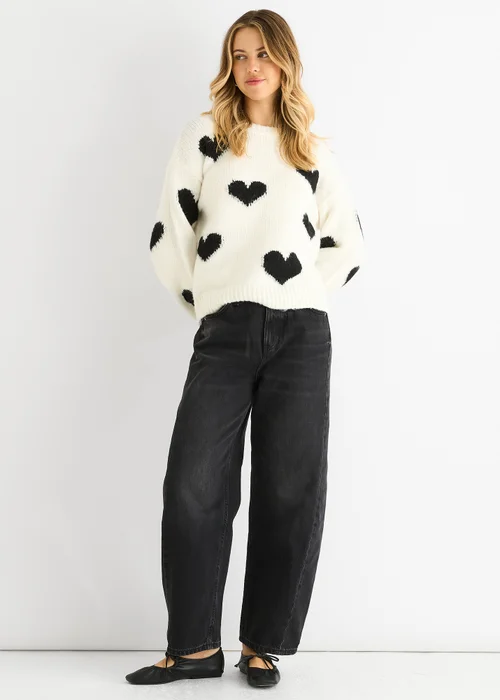 Gini London Cream Contrast Heart Oversized Knit Jumper - Large/Extra Large Image 1