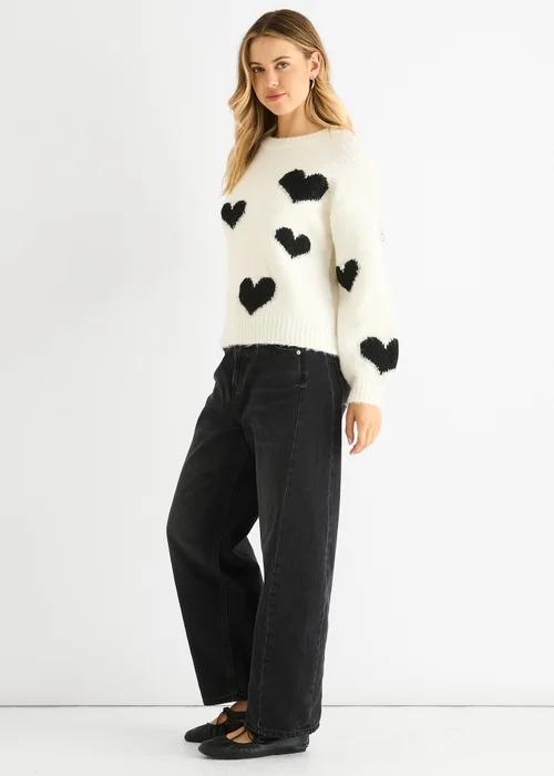 Gini London Cream Contrast Heart Oversized Knit Jumper - Large/Extra Large Image 4