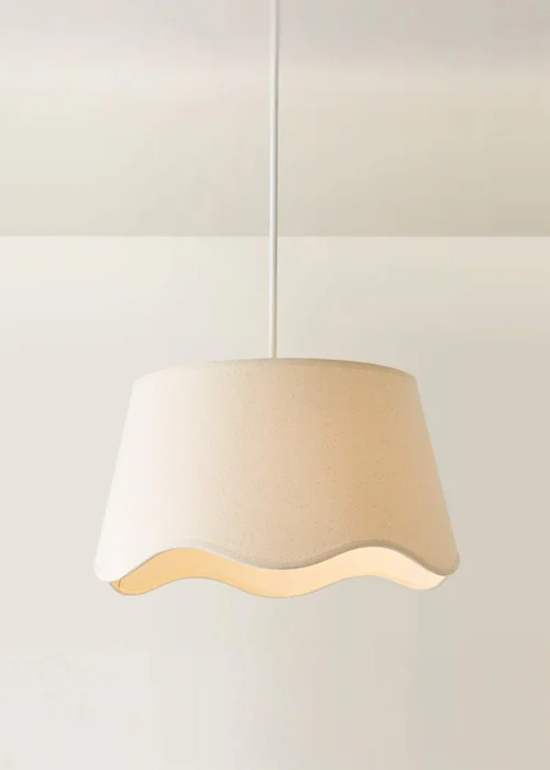 ValueLights Mabel Large Scalloped Natural Easy Fit Lampshade - One Size Image 3