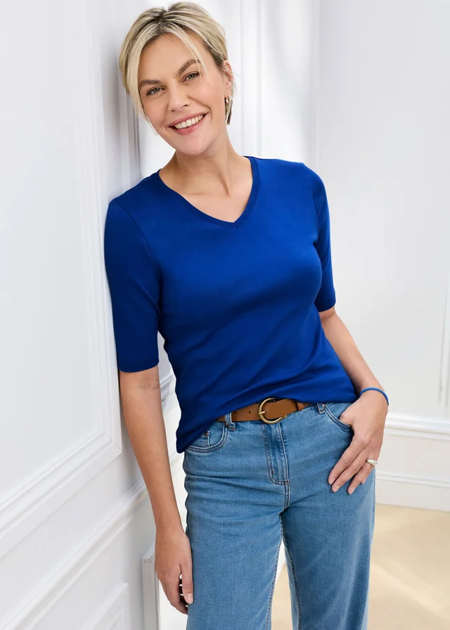 Cotton Traders Cobalt Wrinkle Free 1/2 Sleeve V Neck Top