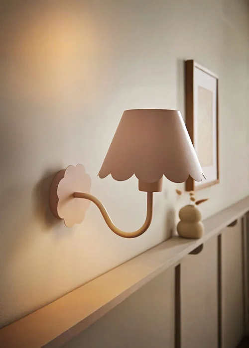 ValueLights Hattie Pink Scallop Rechargeable Wall Light - One Size Image 1