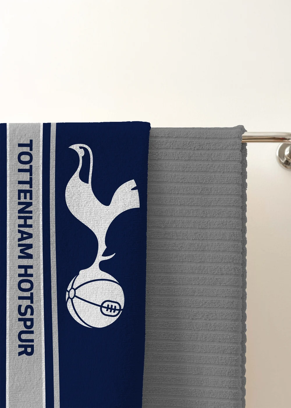 Tottenham Hotspur Blue Line Bath Towel - 75 X 150 Image 3
