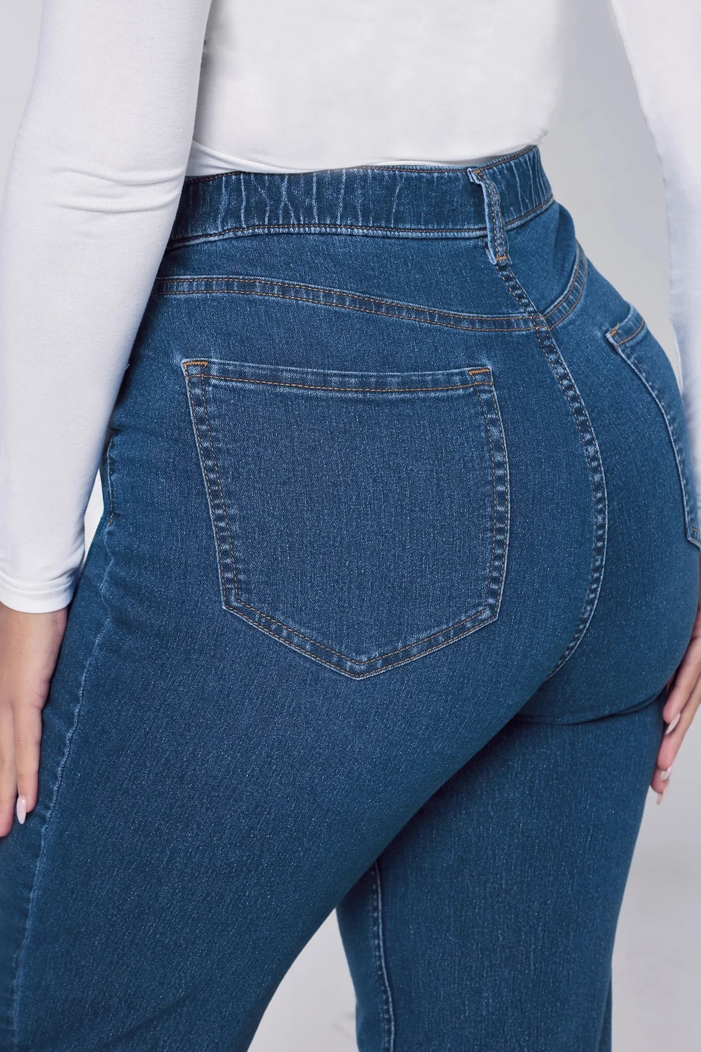 Yours Curve Mid Blue Straight Leg Ruby Jeans - 24/L32 Image 4