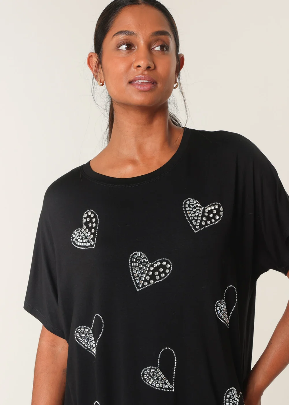 Blue Vanilla Black Round Neck Diamante Heart Detailing T-Shirt - L/XL Image 2