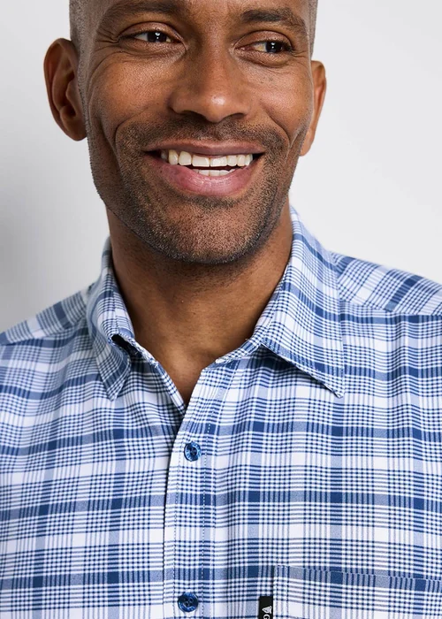 Cotton Traders Smoke Blue Guinness TM 1/2 Short Sleeve Soft Touch Check Shirt - Large Image 4