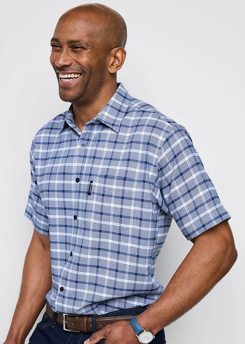 Cotton Traders Smoke Blue Guinness TM 1/2 Short Sleeve Soft Touch Check Shirt - Large Image 2