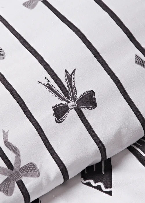 Black & White Bow Print Bedding - Single Image 3