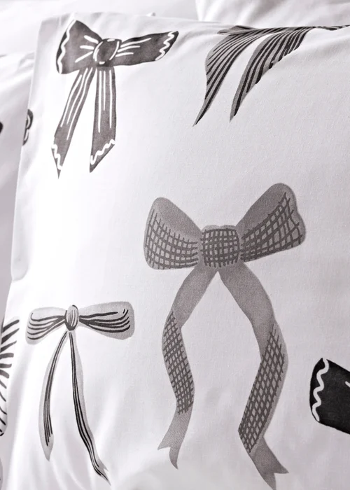 Black & White Bow Print Bedding - Single Image 2
