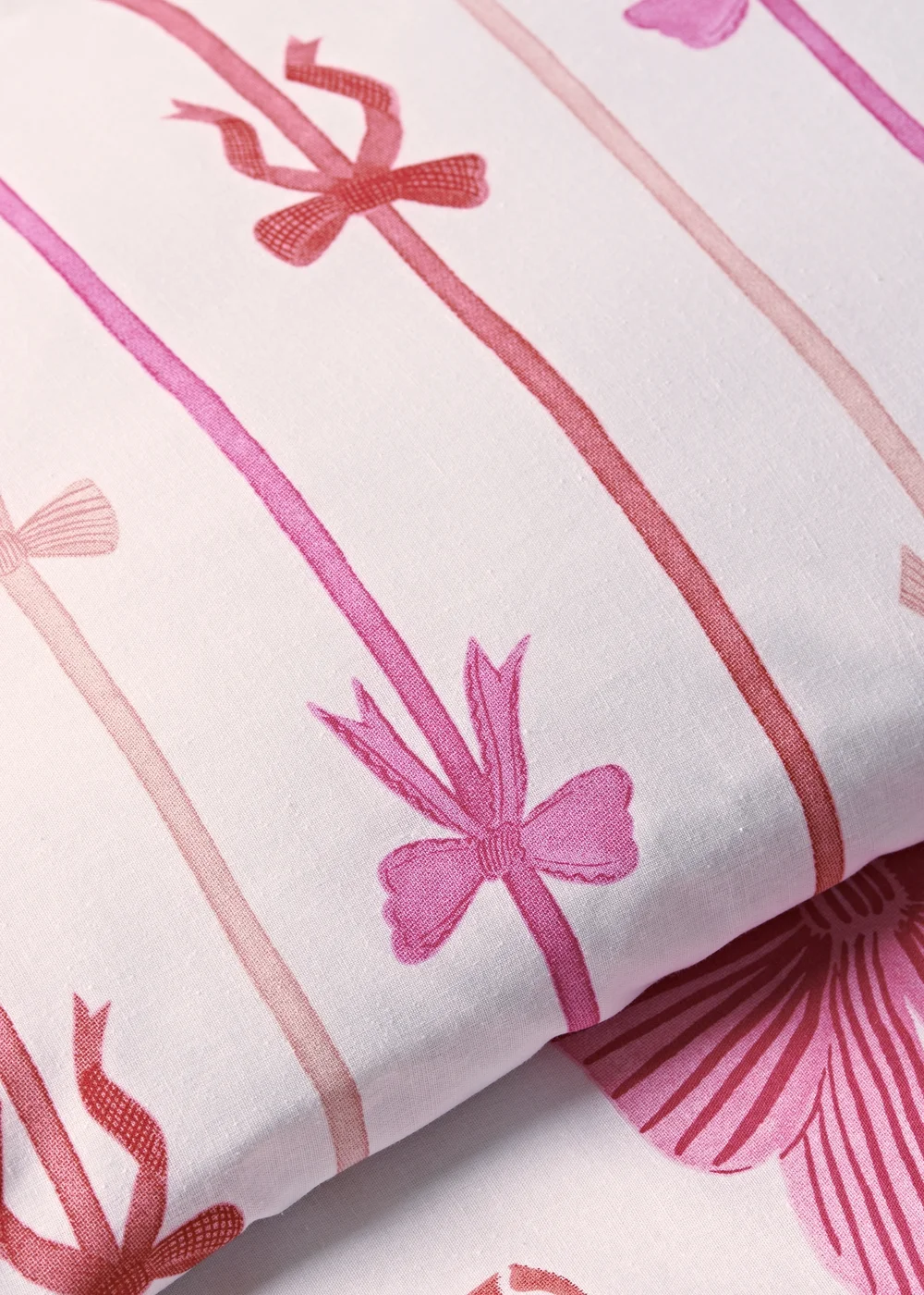 White Bow Print Bedding - Single Image 3