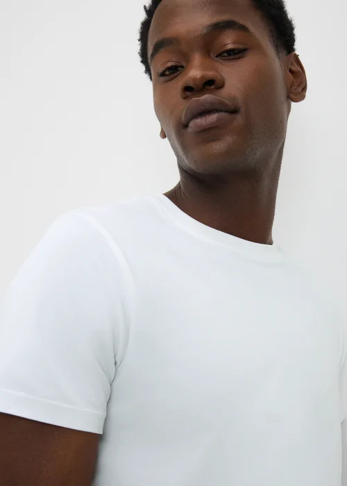 2 Pack White Short Sleeve Vests - S Image 3