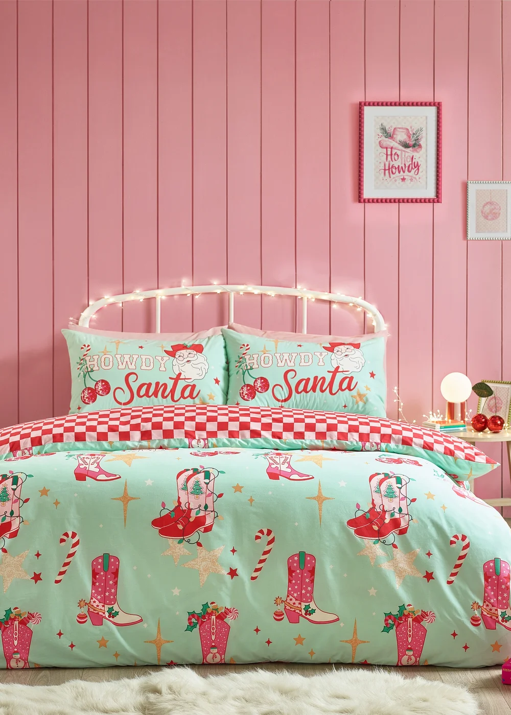 Catherine Lansfield Green Santa's Howdy Christmas Reversible Duvet Cover Set - Single Image 1