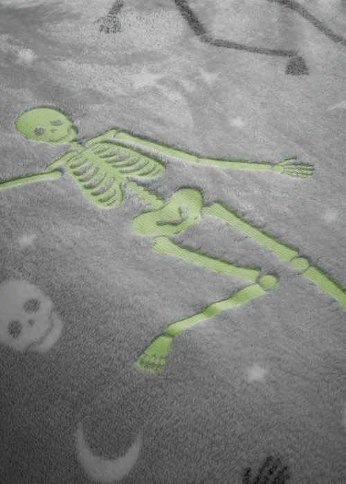 Catherine Lansfield Grey Halloween Skeleton Fleece Glow in the Dark Duvet Cover Set - Single Image 4