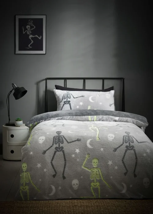 Catherine Lansfield Grey Halloween Skeleton Fleece Glow in the Dark Duvet Cover Set - Single Image 2