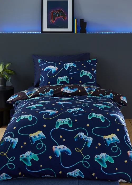 Catherine Lansfield Navy Christmas Gamer So Soft Reversible Duvet Cover Set - Double Image 2