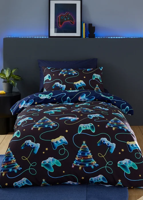Catherine Lansfield Navy Christmas Gamer So Soft Reversible Duvet Cover Set - Double Image 1