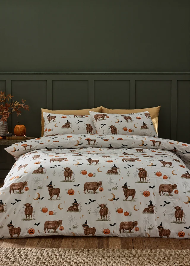 Catherine Lansfield Natural Halloween Highland Cow Reversible Duvet Cover Set