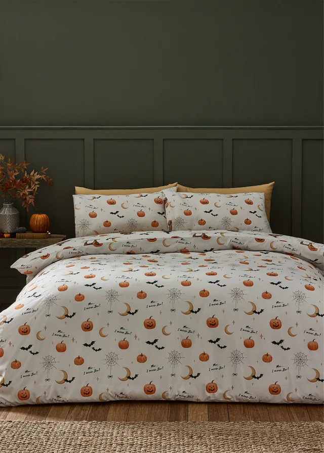 Catherine Lansfield Natural Halloween Highland Cow Reversible Duvet Cover Set
