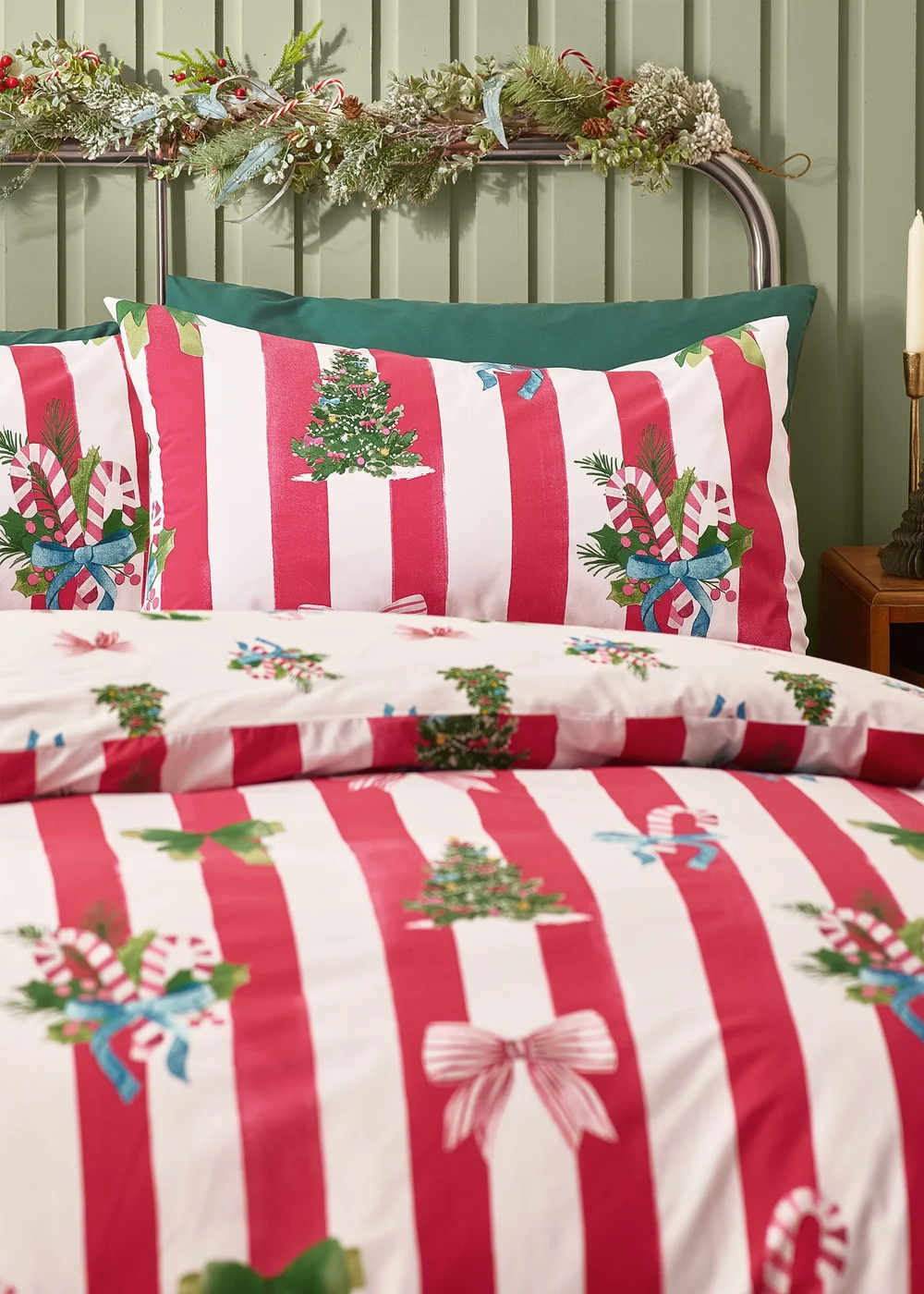 Catherine Lansfield Red Christmas Stripe Reversible Duvet Cover Set - Single Image 3