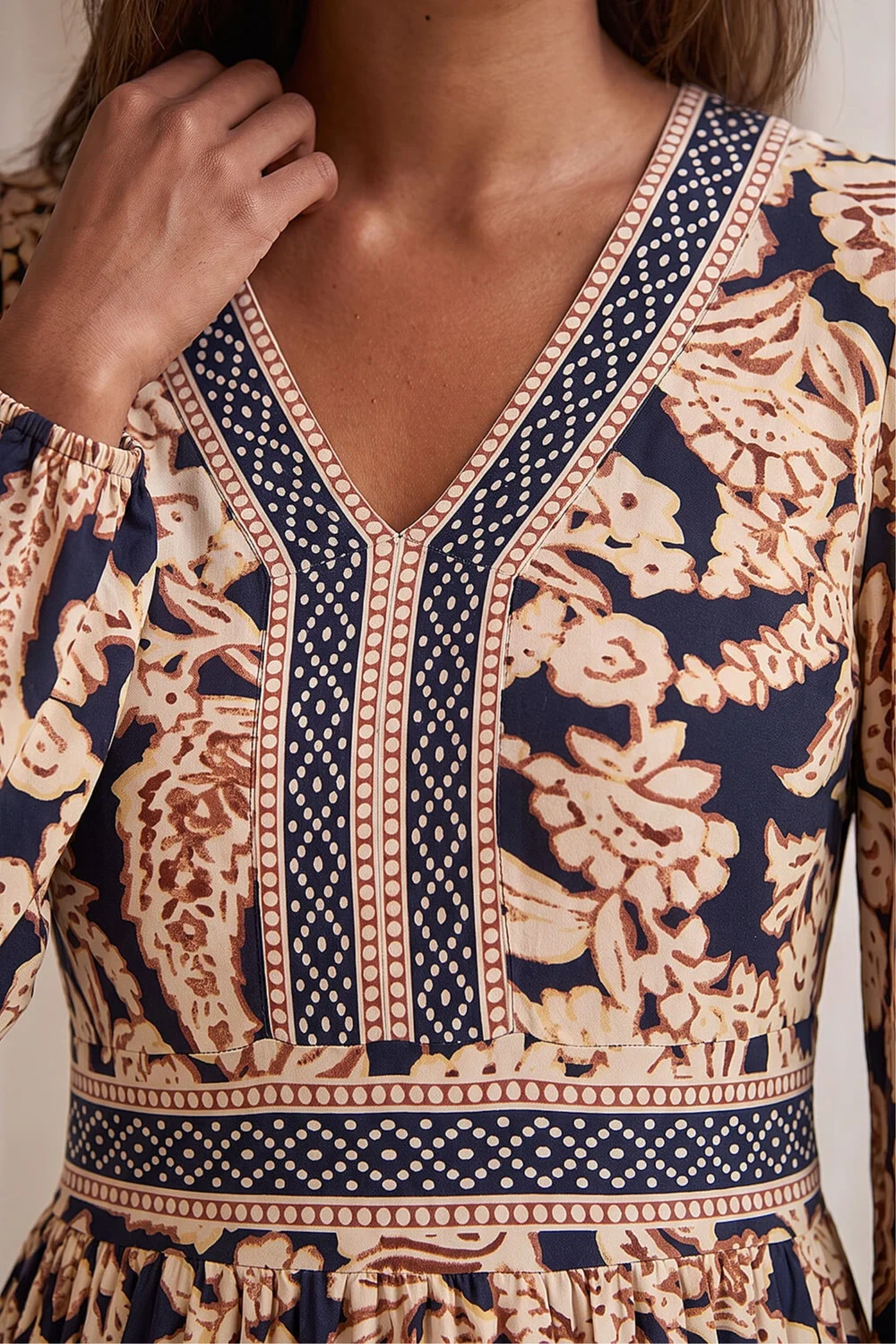 Roman Tan Floral Border Print Midi Dress - 10 Image 4