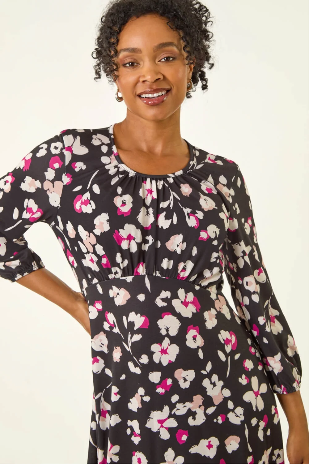 Roman Black Petite Floral Gathered Midi Dress - 14 Image 4