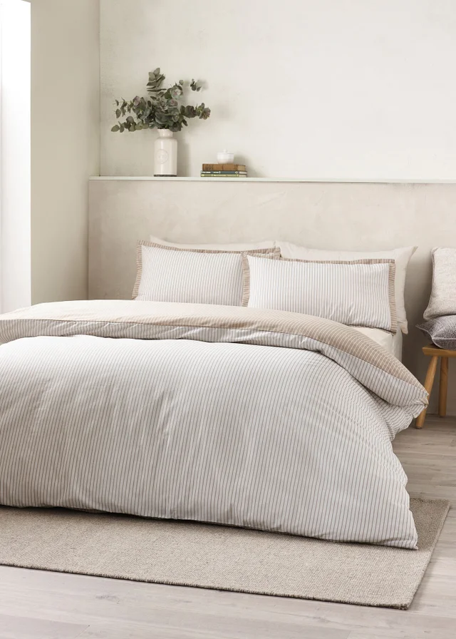 Catherine Lansfield Oxford Pinstripe Reversible Duvet Cover Set Natural
