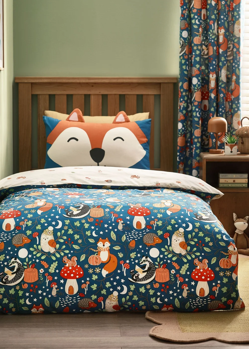 Catherine Lansfield Fox and Woodland Friends Reversible Duvet Cover Set Green - Single Image 1
