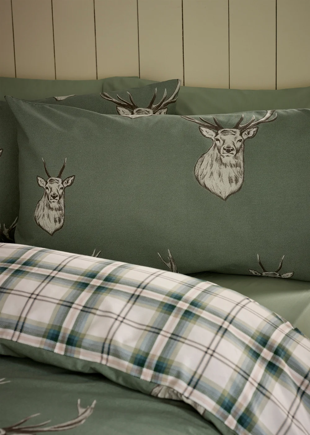 Catherine Lansfield Stag Check Reversible Duvet Cover Set Soft Green - Single Image 3