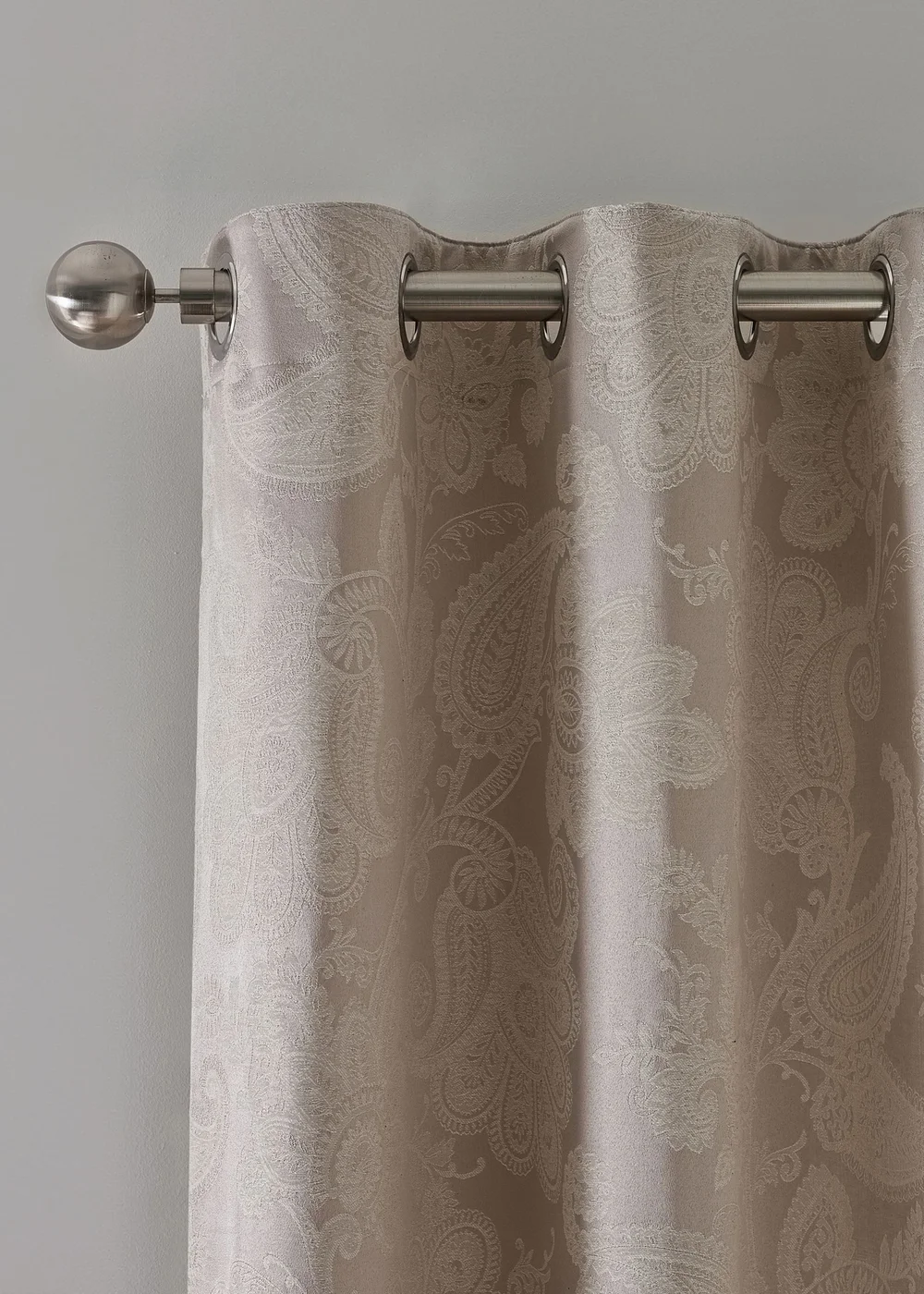 Catherine Lansfield Opulent Jacquard Lined Eyelet Curtains Champagne Gold - 66W X 90D (168x228cm) Image 2