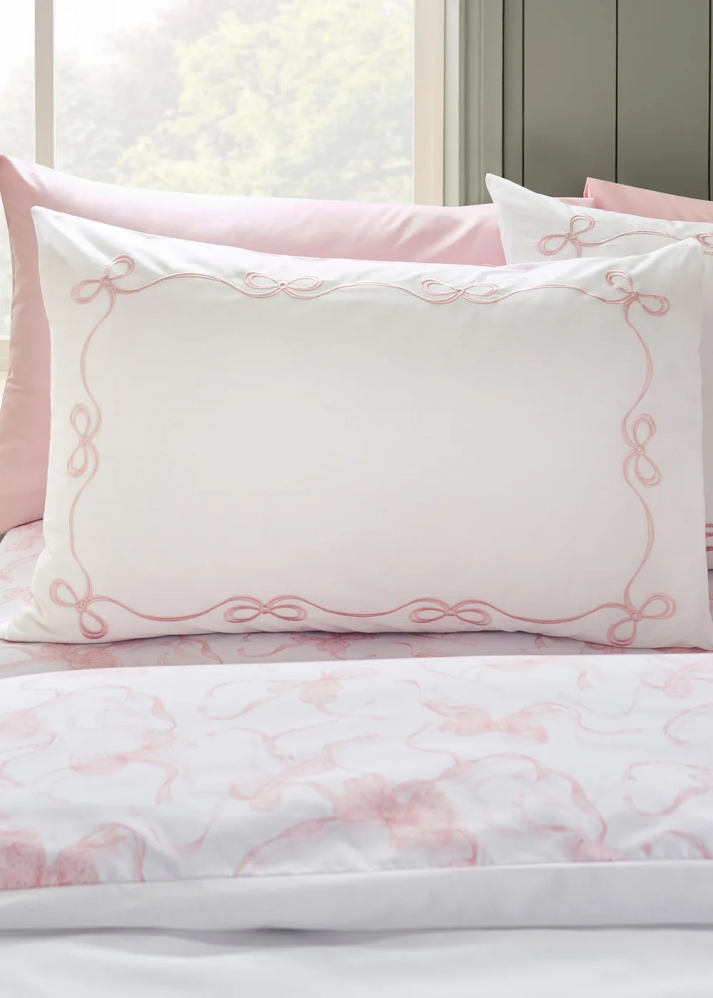 Catherine Lansfield Bow Embroidery Duvet Cover Set White/Pink - Single Image 3
