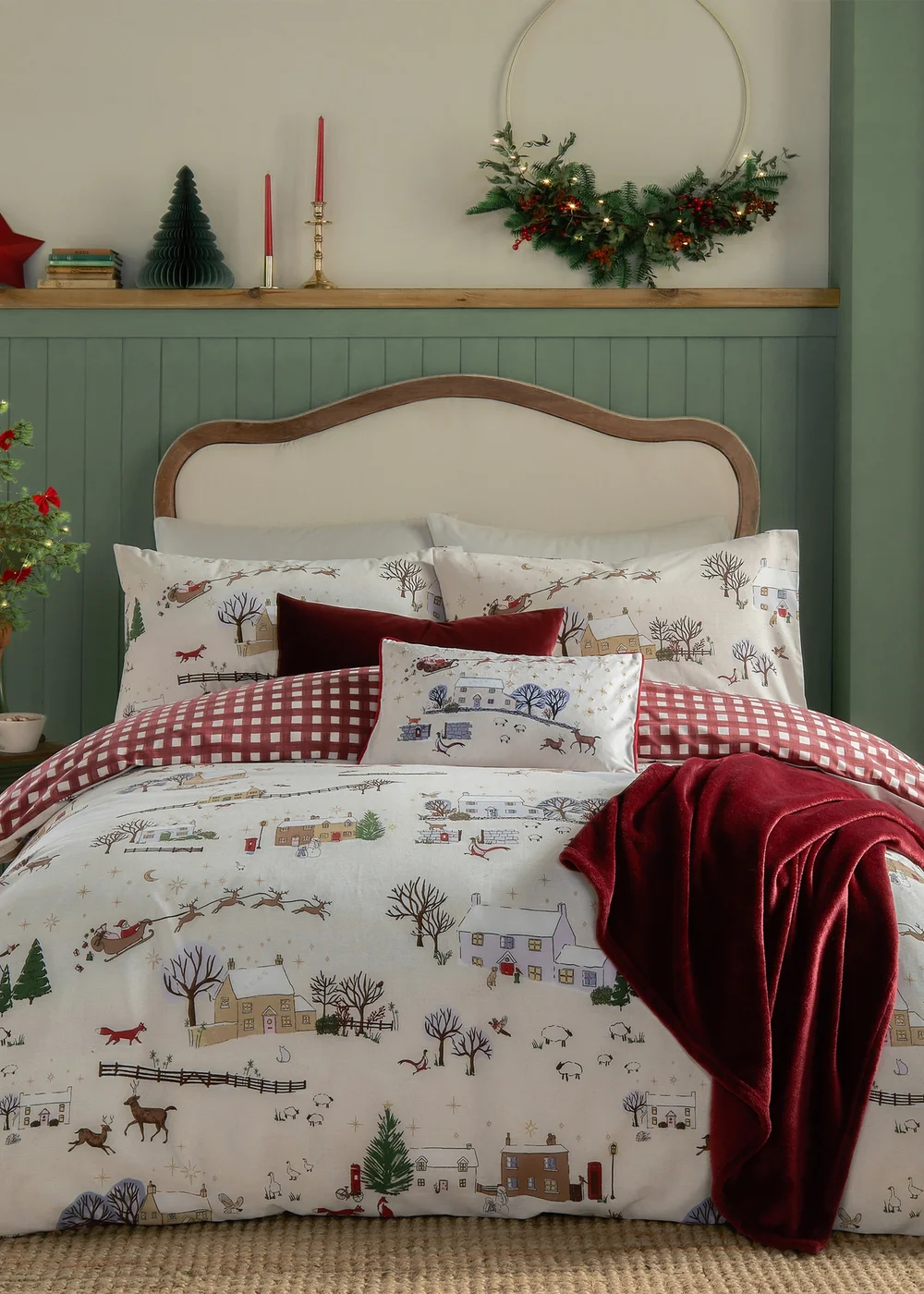 Furn Cotswolds Christmas Printed Reversible Cream Duvet Set - Single Image 1