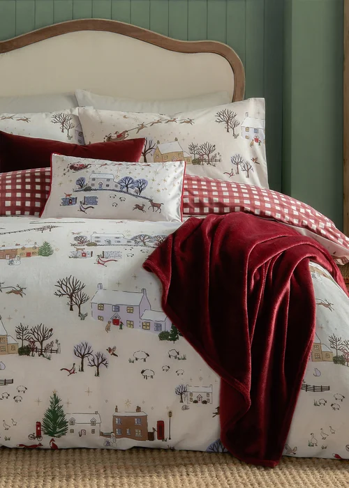 Furn Cotswolds Christmas Printed Reversible Cream Duvet Set - Single Image 3