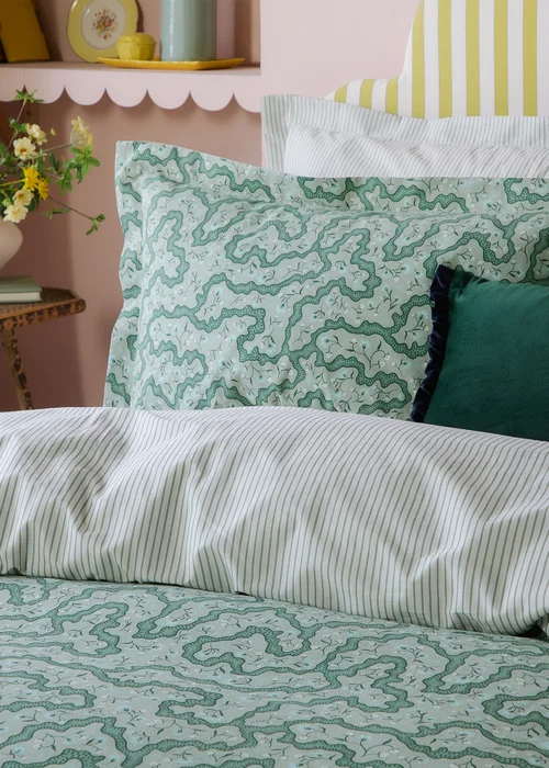 Wylder Brianna Floral 100% Cotton Tarragon Green Duvet Set - Single Image 2