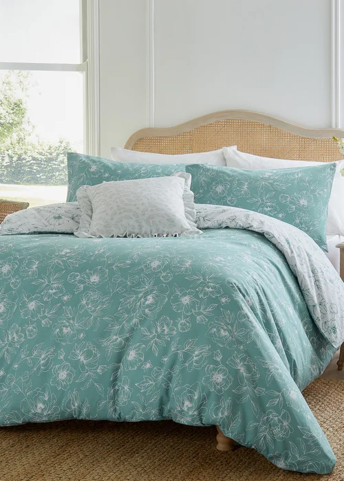Wylder Nature Bella Reversible Floral Blue Duvet Set - Single Image 2