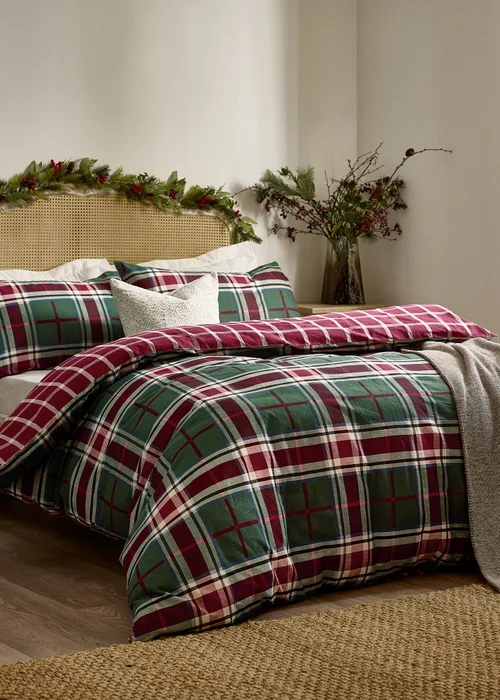 Wylder Nature Braemar Check Soft Brushed Cotton Berry/Pine Duvet Set - Single Image 1