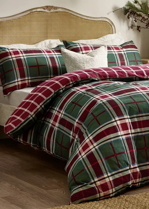 Wylder Nature Braemar Check Soft Brushed Cotton Berry/Pine Duvet Set - Single Image 3